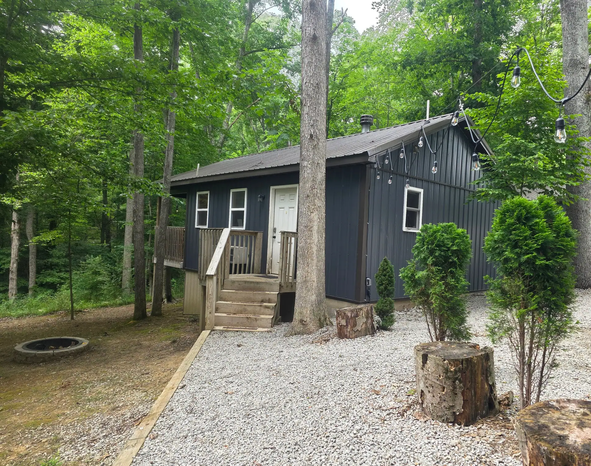 Dogwood Run cabin at Avenwood Cabins