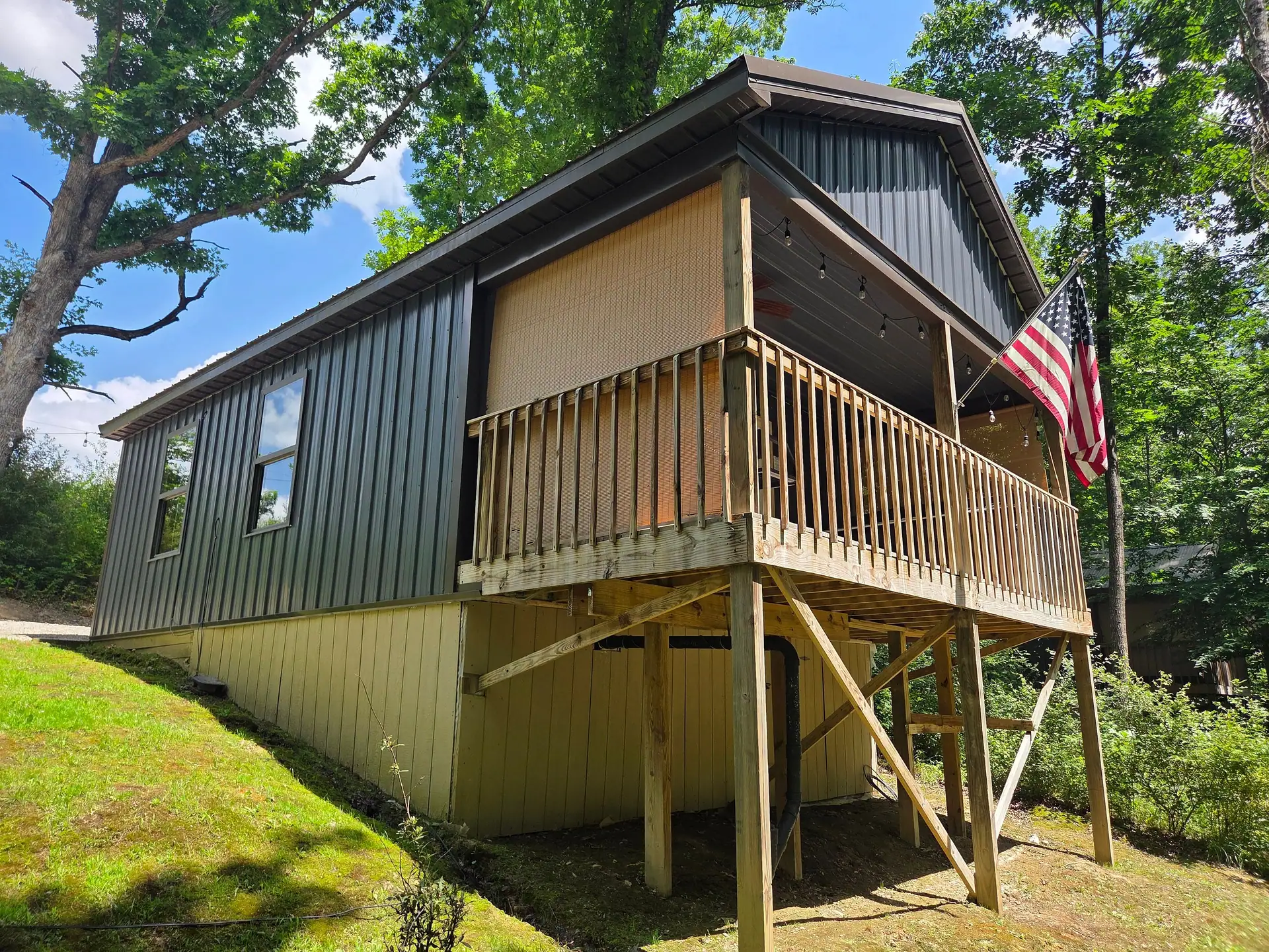 Firefly's Landing cabin at Avenwood Cabins
