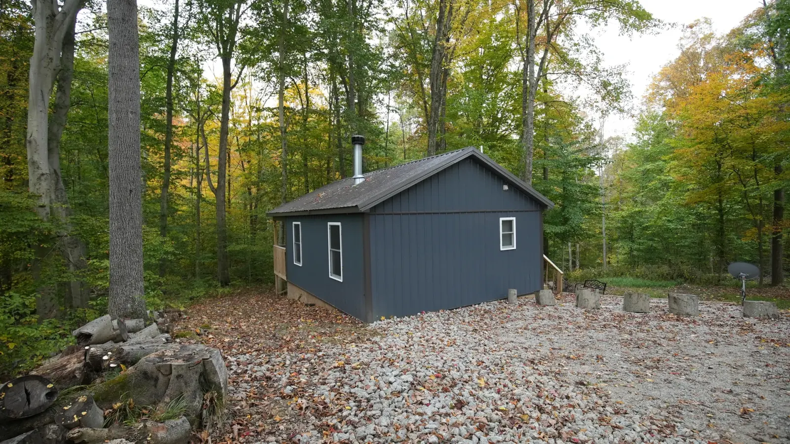 Forest Aisle cabin at Avenwood Cabins