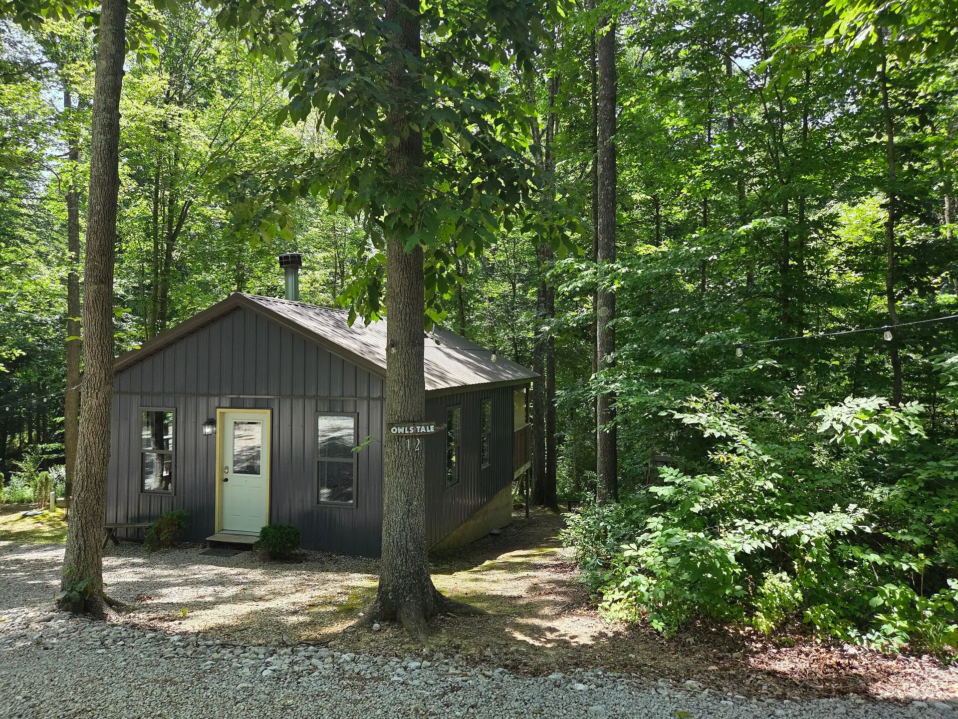 Owl's Tale cabin at Avenwood Cabins