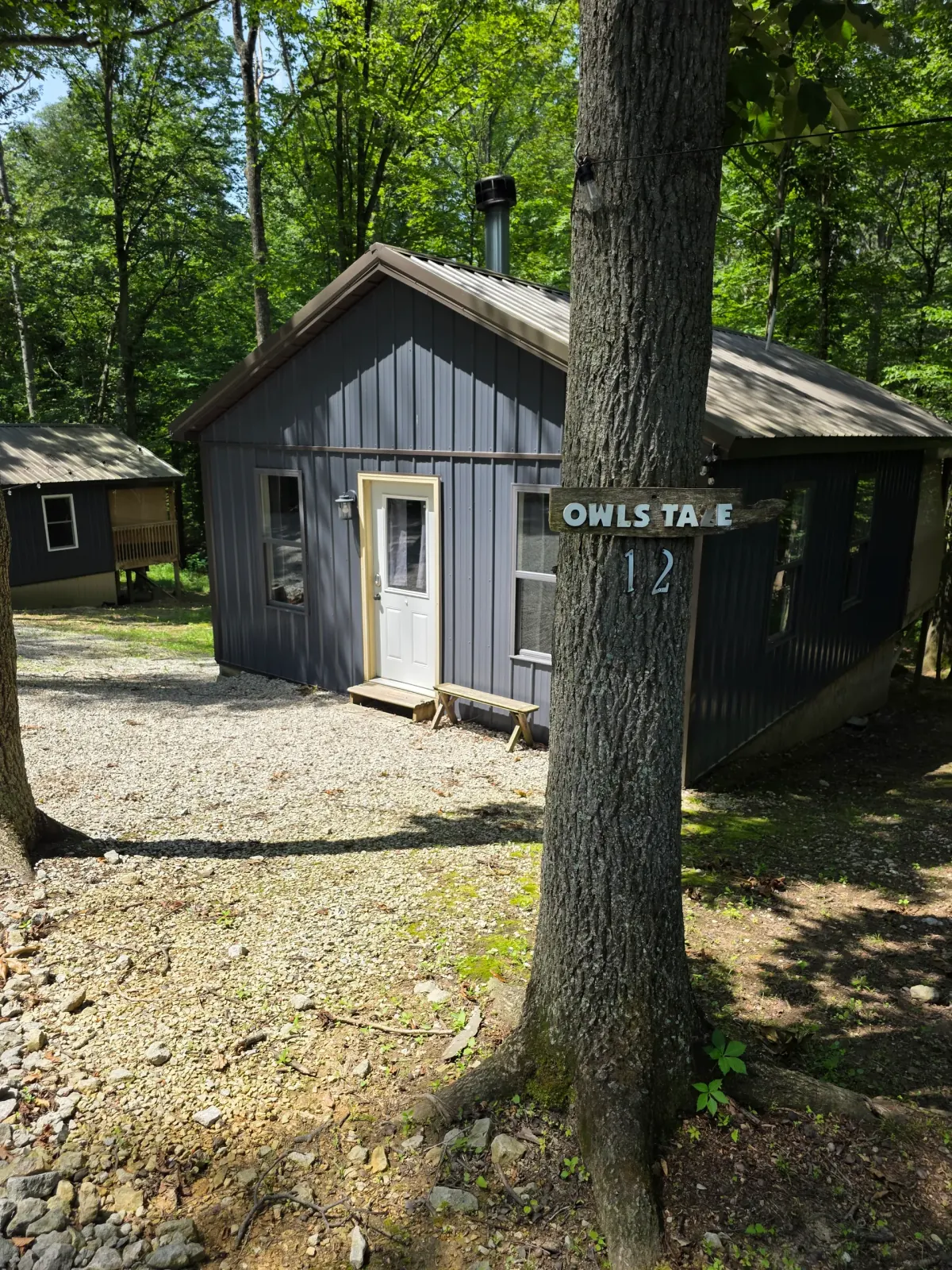 Owl's Tale cabin for anniversary stays at Avenwood Cabins